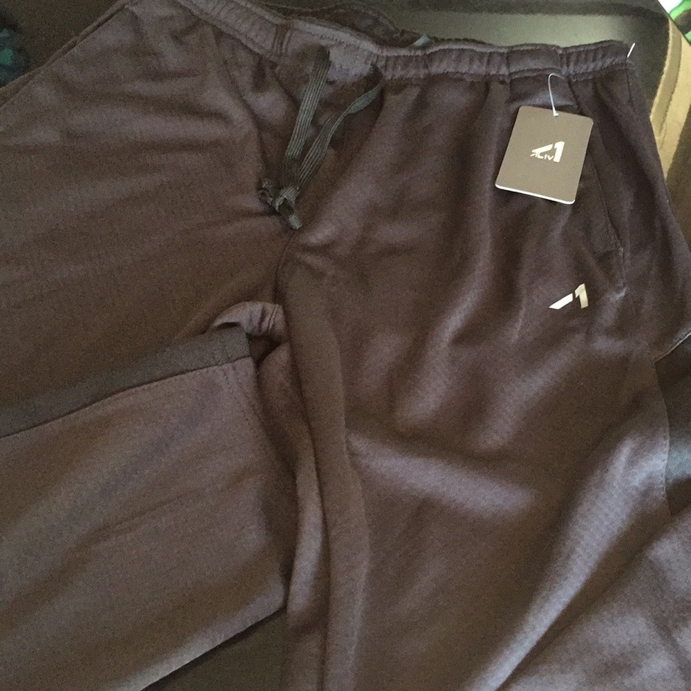 Alive active pants - Picture 1 of 3